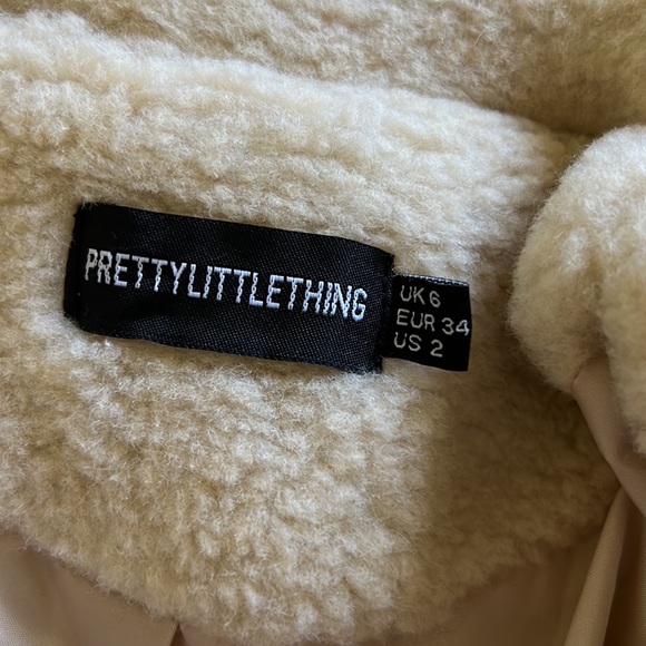Pretty little thing teddy coat - Picture 2 of 2